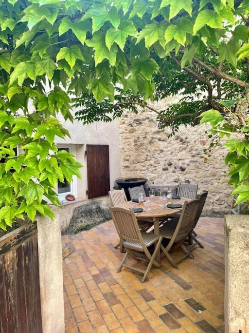 Charmante Maison De Village Au Pied Du Luberon Cabrieres-d'Aigues المظهر الخارجي الصورة